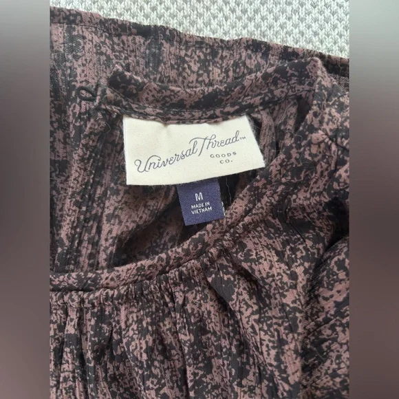 UNIVERSAL THREAD Brown & Black Patterned Women's Blouse - Picture 5 of 5